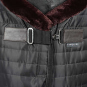 EQUITHÈME Stalldecke Teddy Gefüttert mit Synthetischem Schaffell Schwarz/Braun EQUITHÈME Stalldecke Teddy Gefüttert mit Synthetischem Schaffell Schwarz/Braun