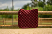 Velder Horsewear Essentials Schabracke Dressur Classic Bordeaux Velder Horsewear Essentials Schabracke Dressur Classic Bordeaux