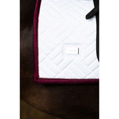 Equestrian Stockholm Schabracke Modern Dressur Weiß/Merlot Equestrian Stockholm Schabracke Modern Dressur Weiß/Merlot