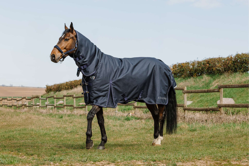 EQUITHÈME Halsstück Anatomic Aisance 1200D 200g Marineblau