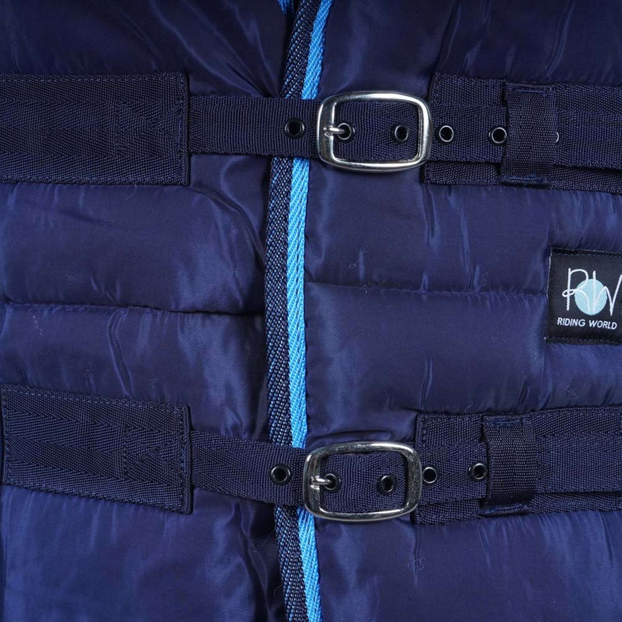 Riding World Stalldecke Blau Riding World Stalldecke Blau