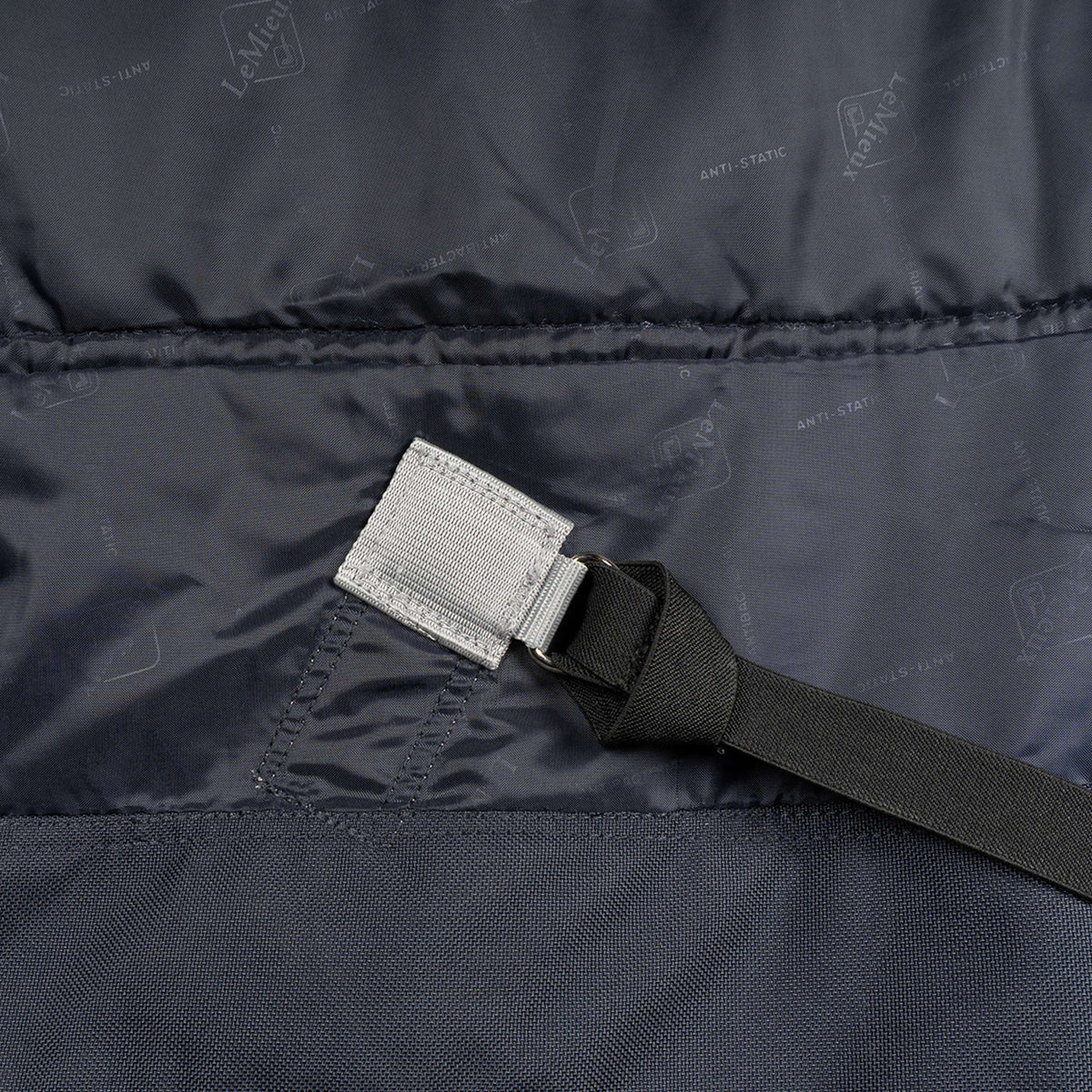 LeMieux Decke Arika Storm-Tek Turnout 200g Navy