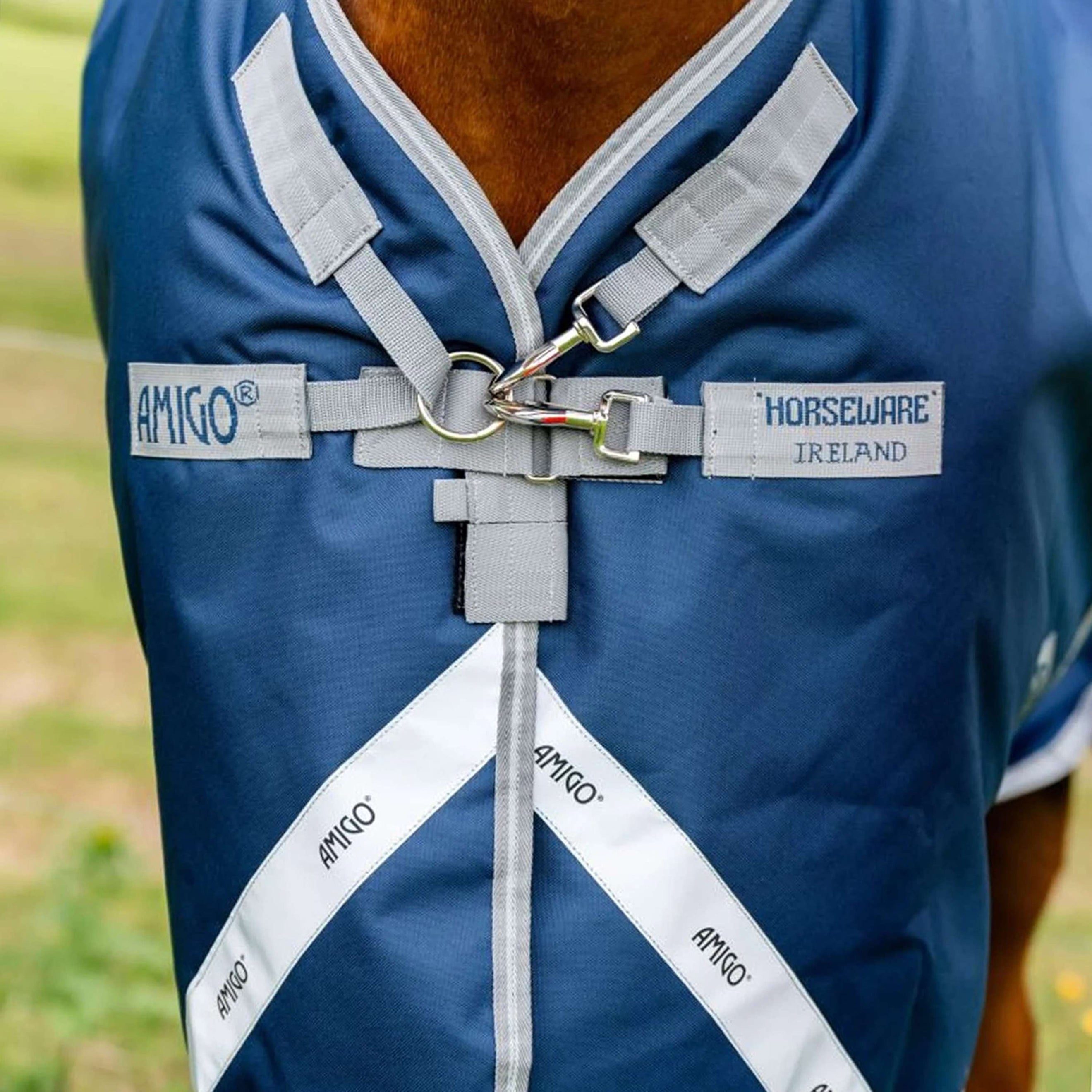 Amigo Turnout Lite Bravo 12 0g Navy/Titanium Grey Amigo Turnout Lite Bravo 12 0g Navy/Titanium Grey