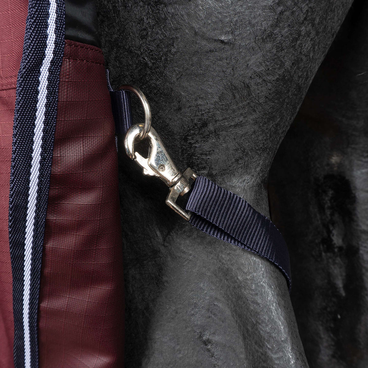 EQUITHÈME Outdoordecke Tyrex 1200D 0g High Neck Burgunderrot