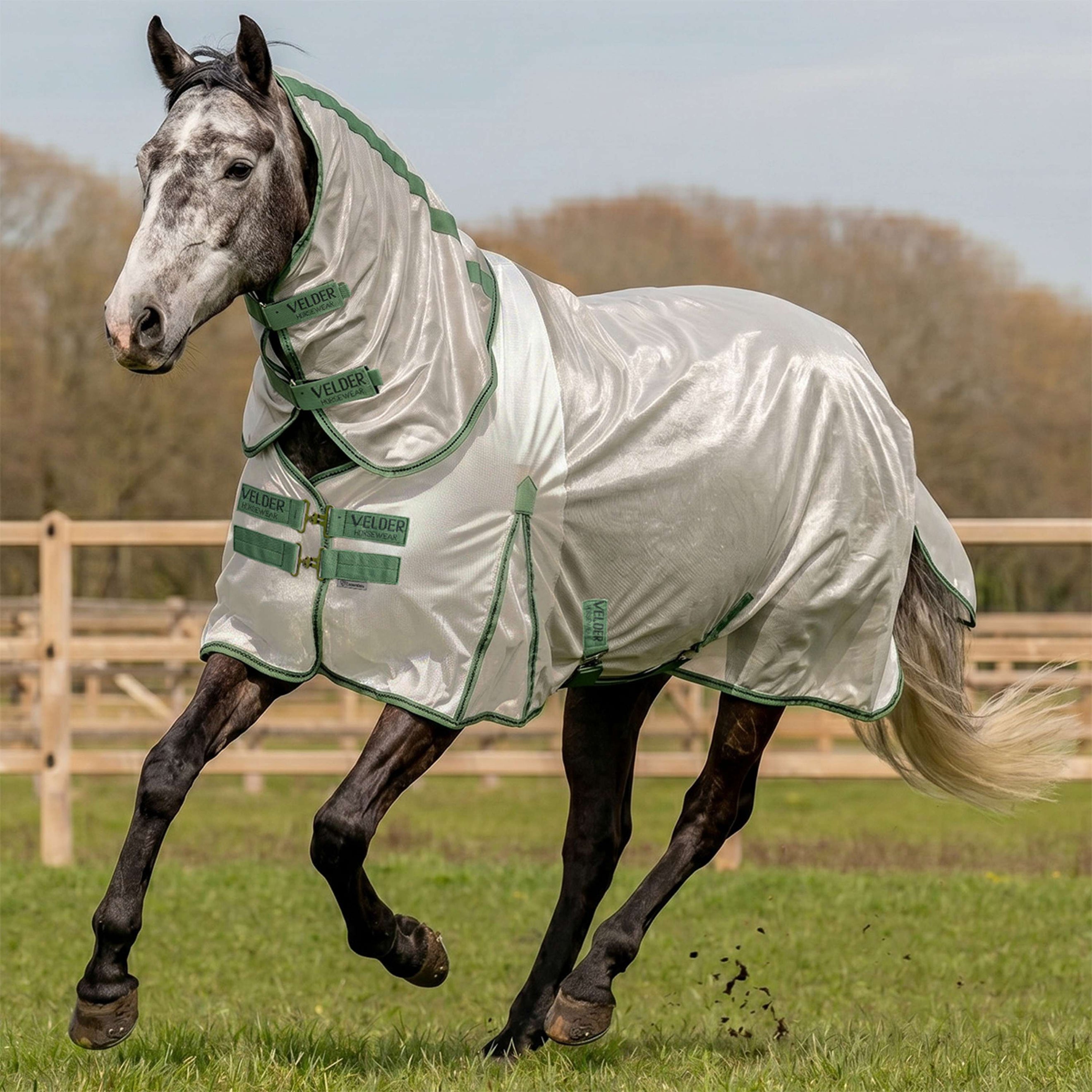 Velder Horsewear Fliegendecke Mesh mit Halsteil Silber