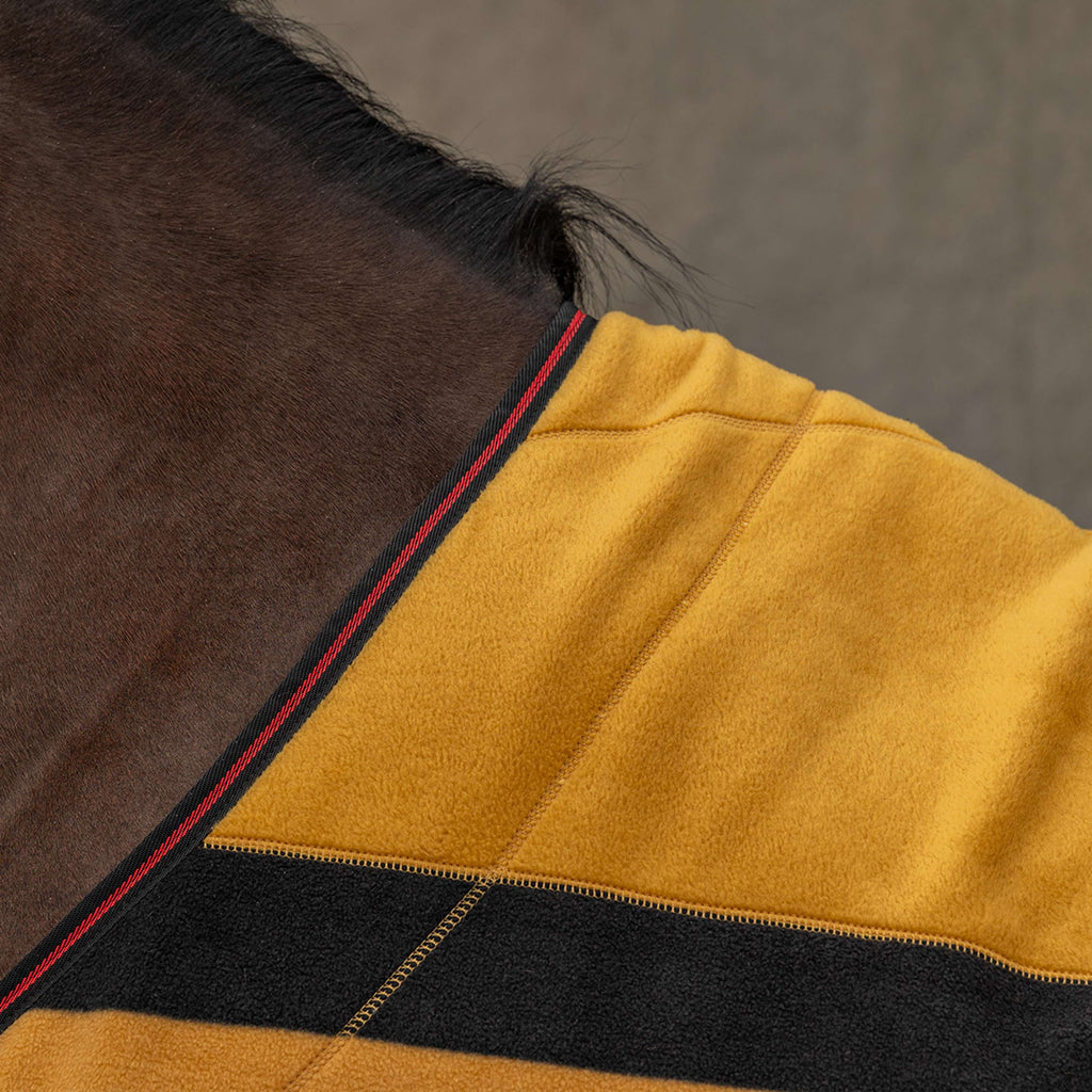 Velder Horsewear Premium Deluxe Fleece Cooler Rug Schwarz/Gelb