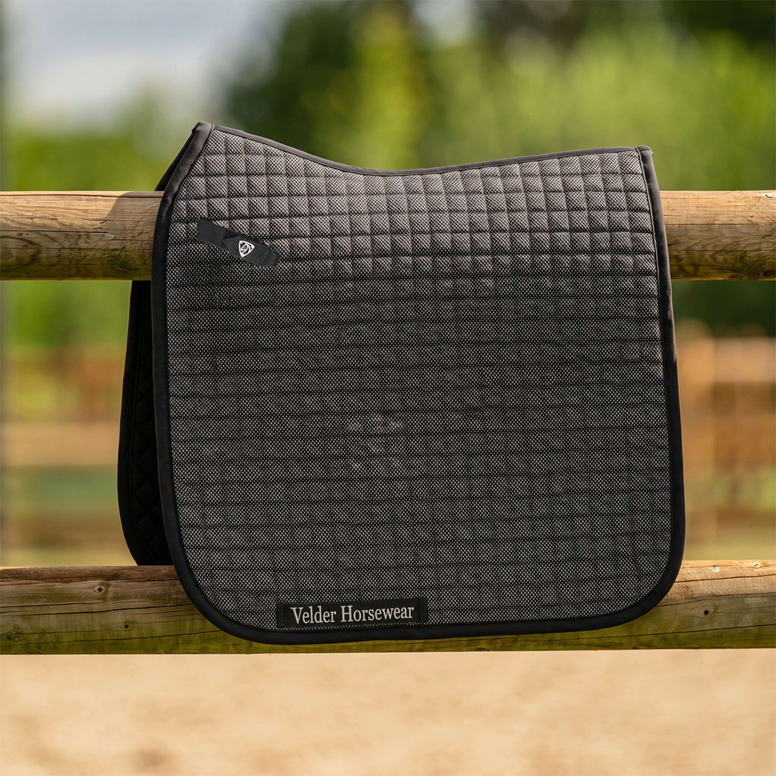 Velder Horsewear Premium Schabracke Bamboo Dressur Schwarz