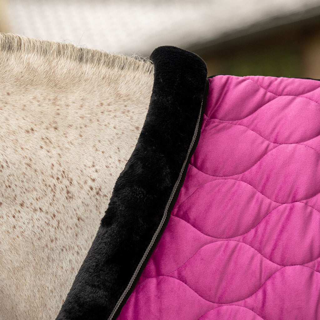 Velder Horsewear Premium Pony Showdecke Satin Glow Dutch Raspberry