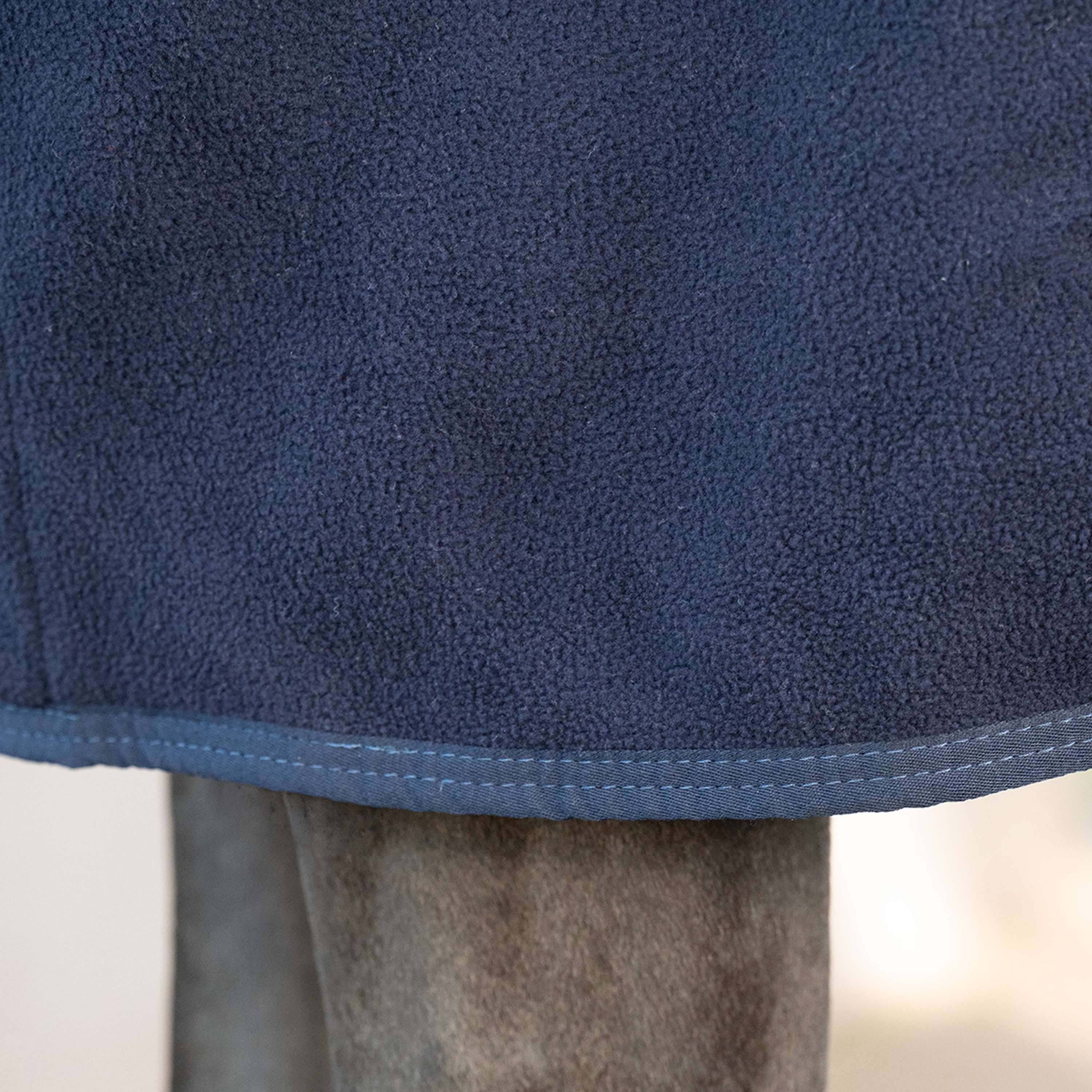 Velder Horsewear Essentials Fleecedecke Comfy mit Halsteil Navy
