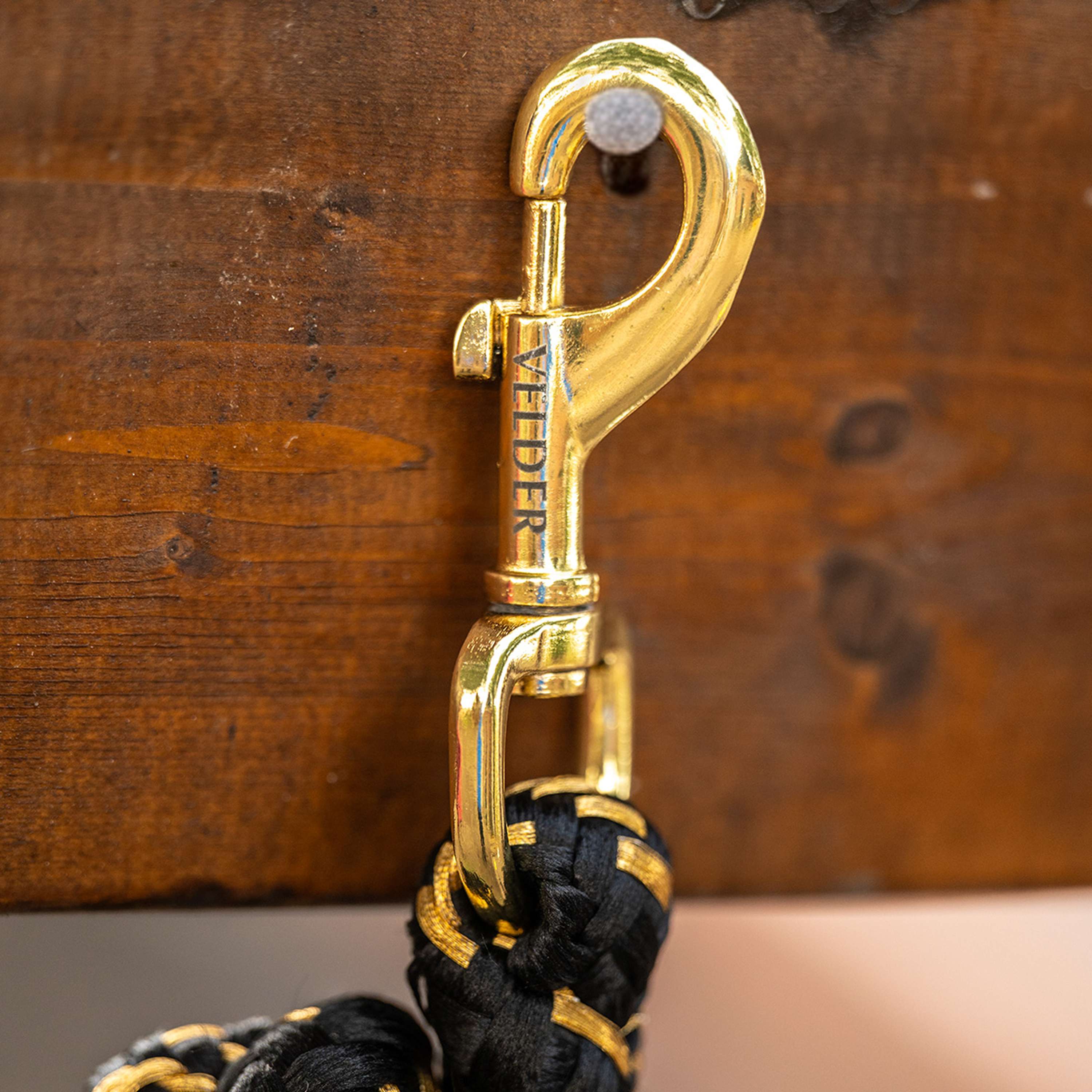 Velder Horsewear Führstrick Gold Schwarz