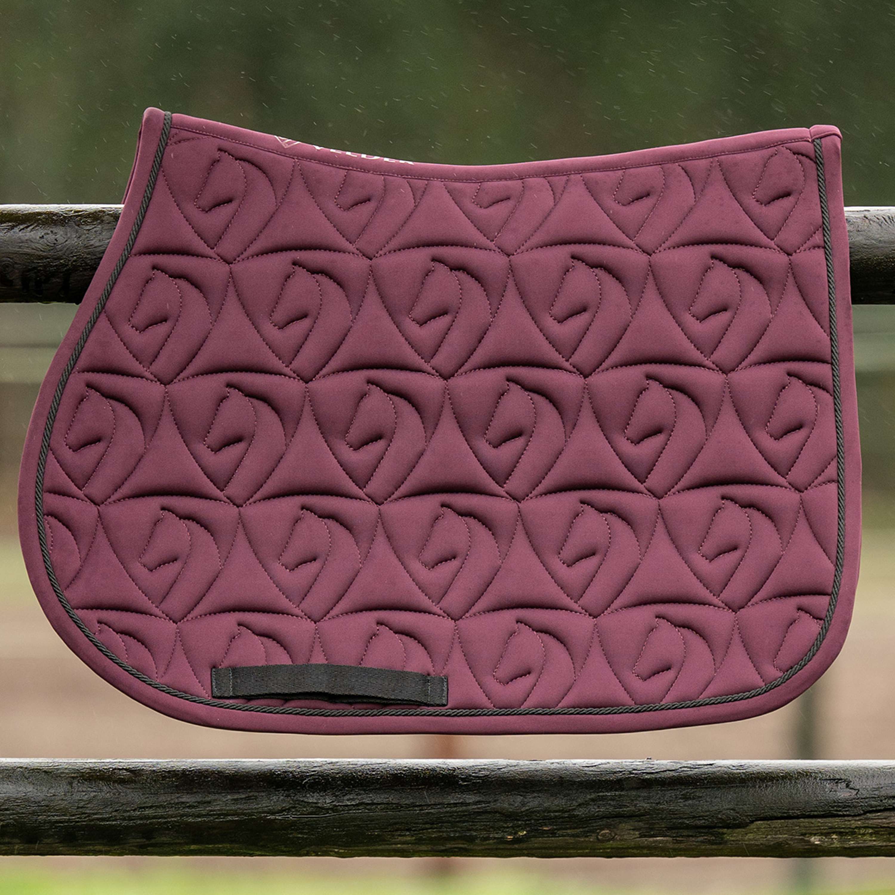 Velder Horsewear Schabracke Unibeau Springen Burgunderrot
