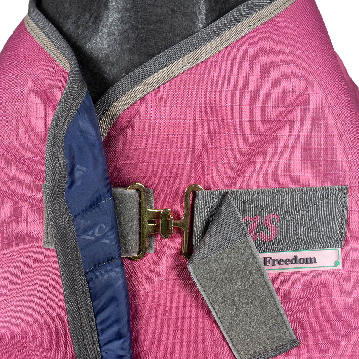 Bucas Freedom Turnout 300g Himbeerrot