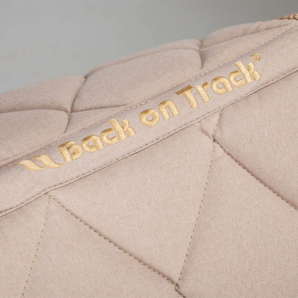 Back on Track Schabracke Haze Dressur Hell beige