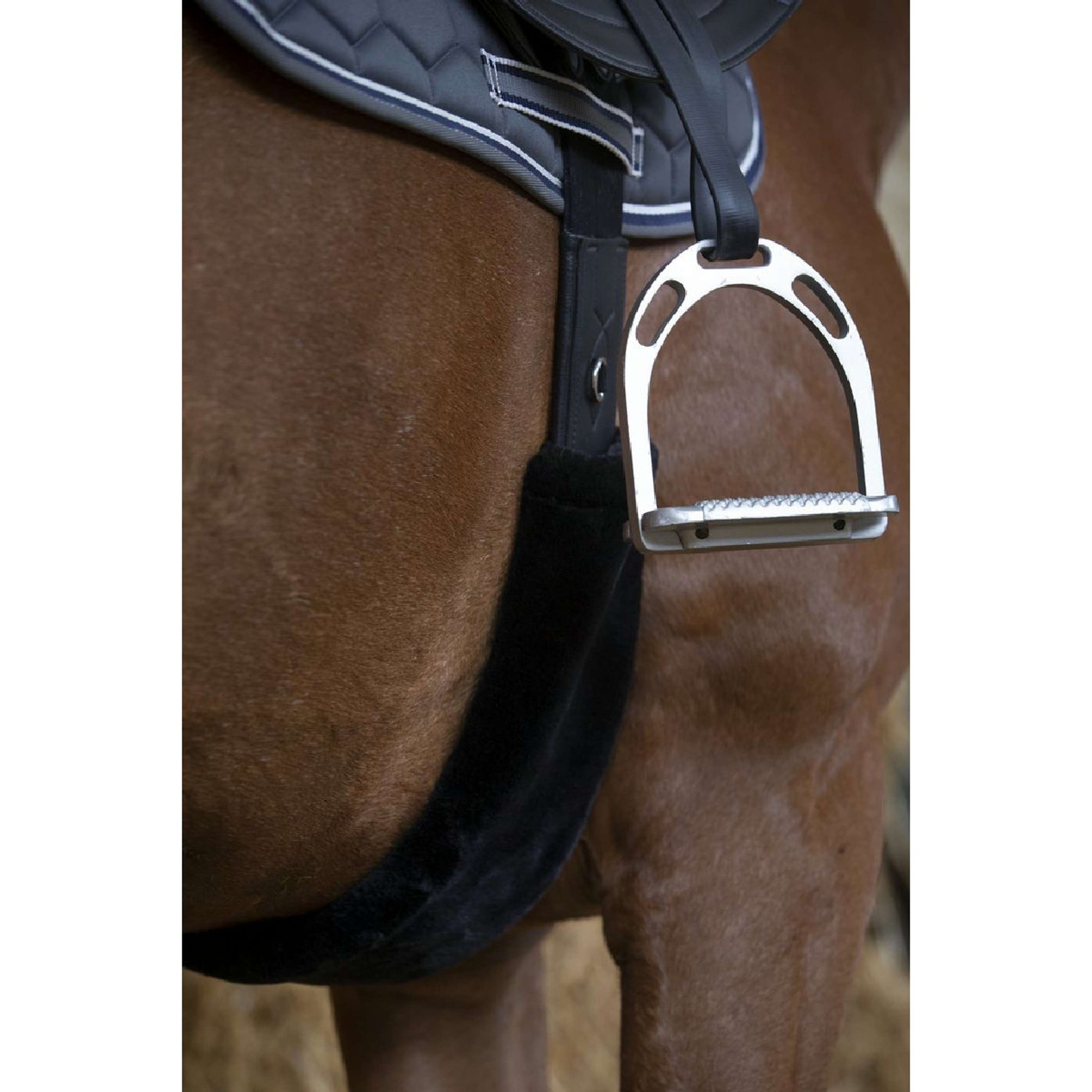EQUITHÈME Sattelgurtschoner Teddy Schwarz EQUITHÈME Sattelgurtschoner Teddy Schwarz