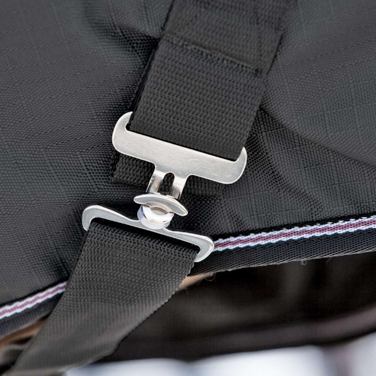 Kavalkade Outdoordecke Iceland 50g Schwarz/Schwarz/Bordeaux/Grau