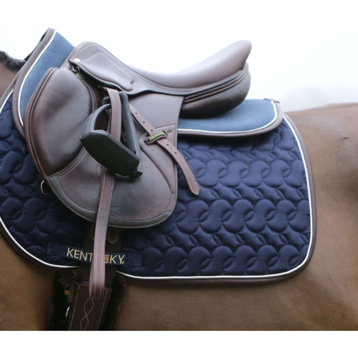 Kentucky Sattelunterleger Halfpad Anatomic Absorb Navy/White/Brown