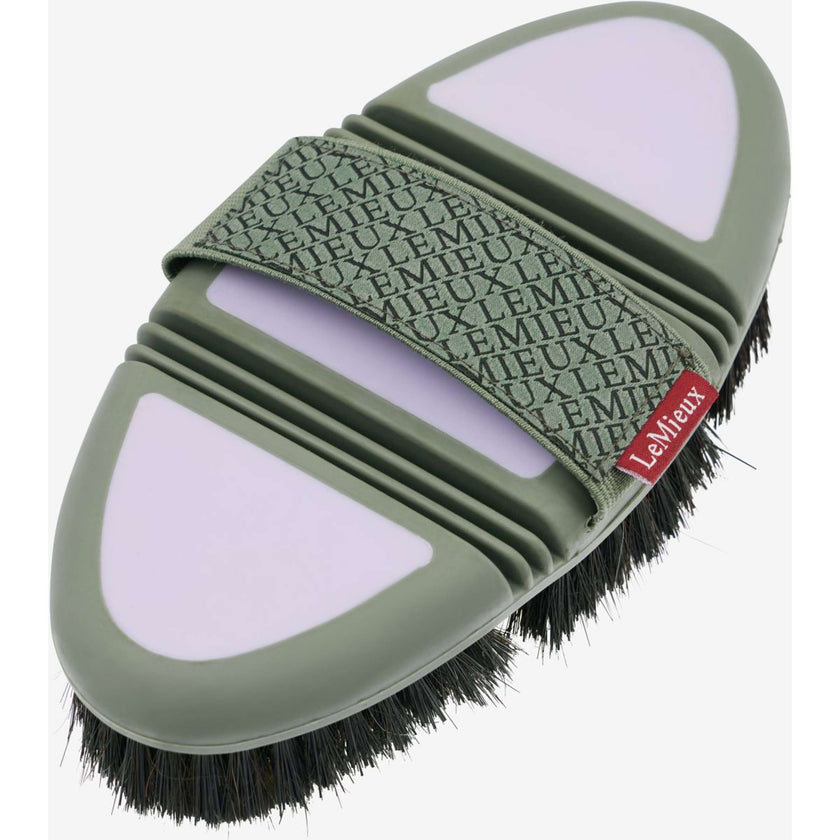 LeMieux Bürste Flexi mit Schwamm Lila LeMieux Bürste Flexi mit Schwamm Lila