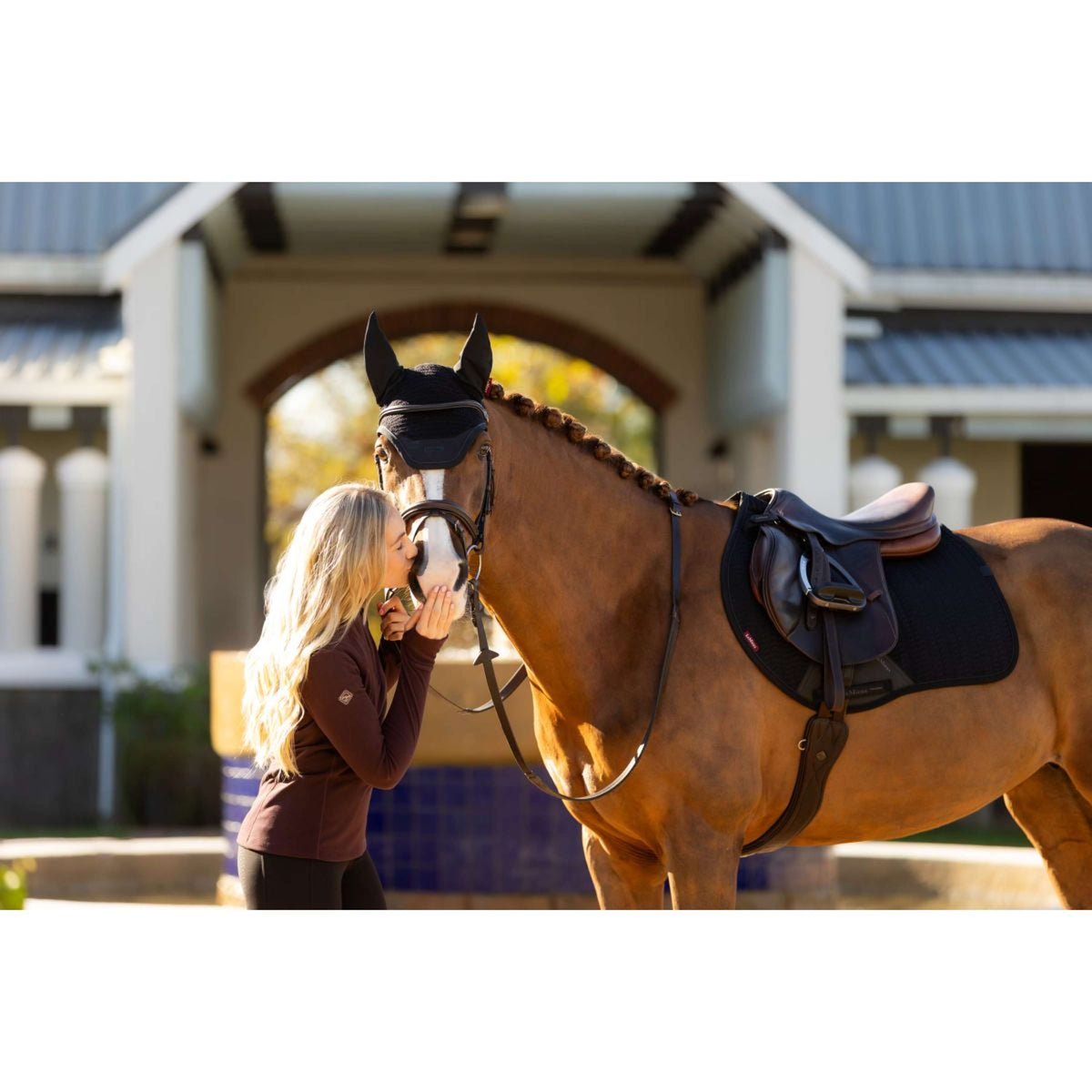 LeMieux Schabracke Essence Springen Schwarz