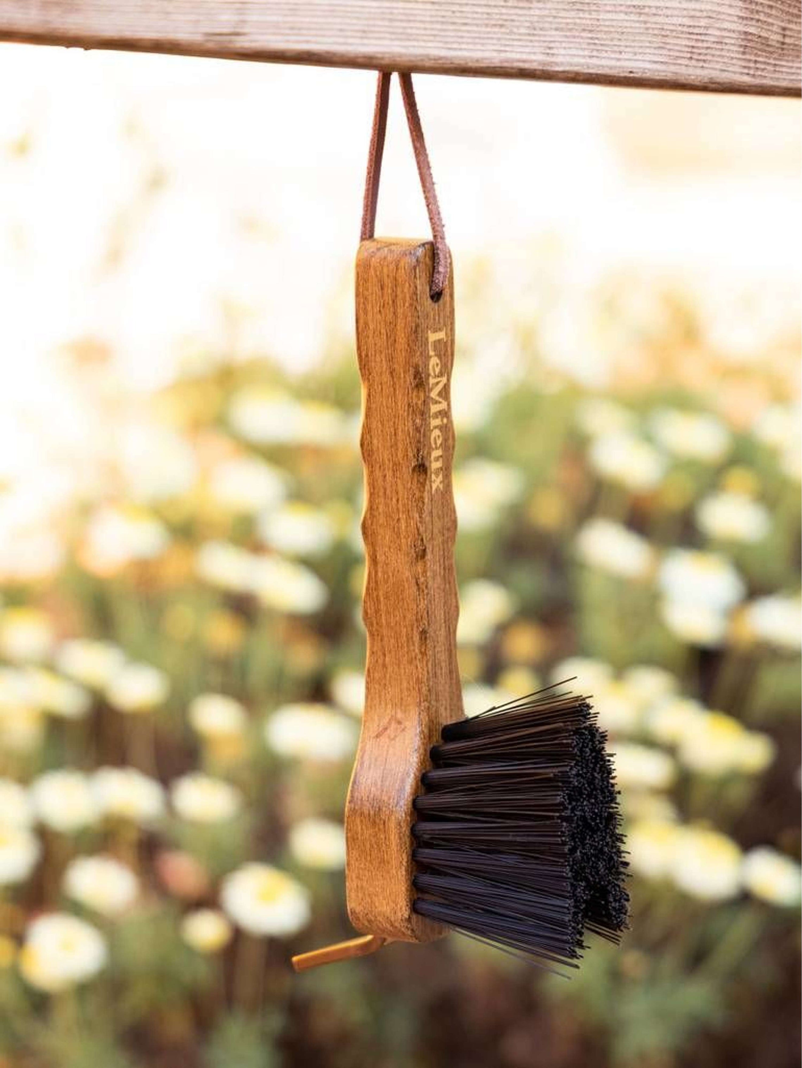 LeMieux Hufkratzer Artisan Braun