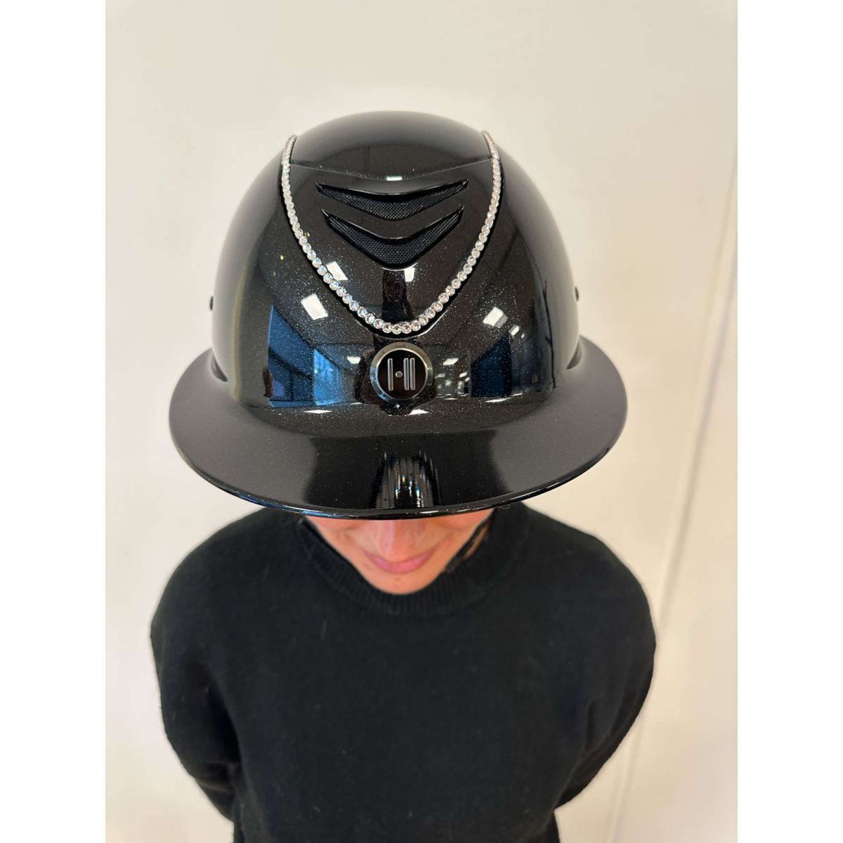 OneK Reithelm Avancé Lux Shimmer swarovski Schwarz