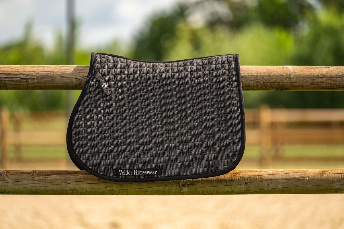 Velder Horsewear Premium Schabracke Bamboo Springen Schwarz