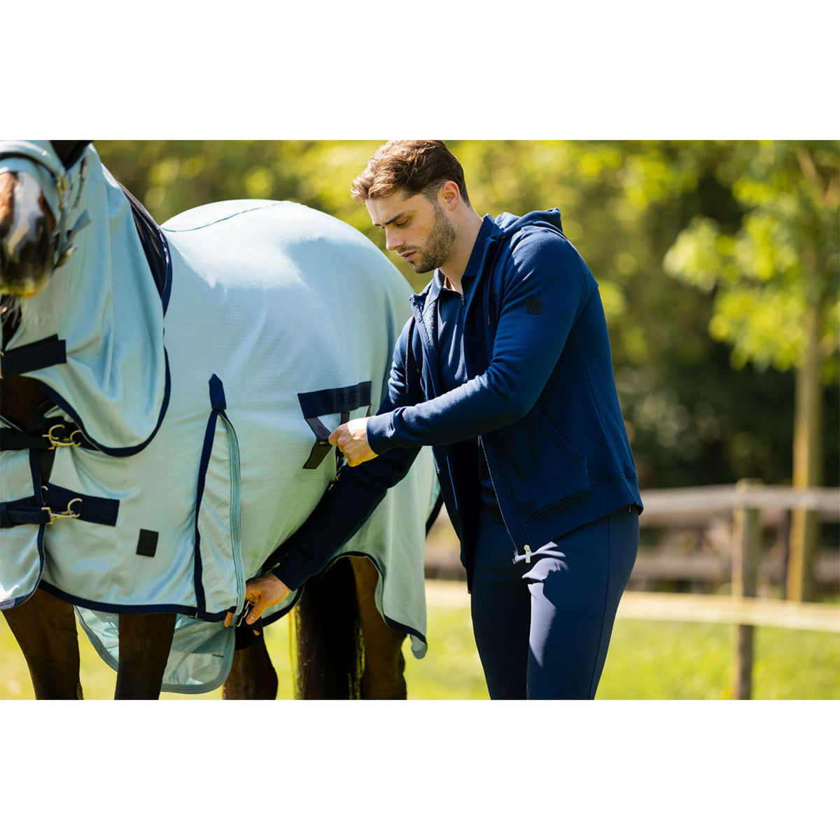 BR Fliegendecke SS26 mit festem Halsteil Tourmaline