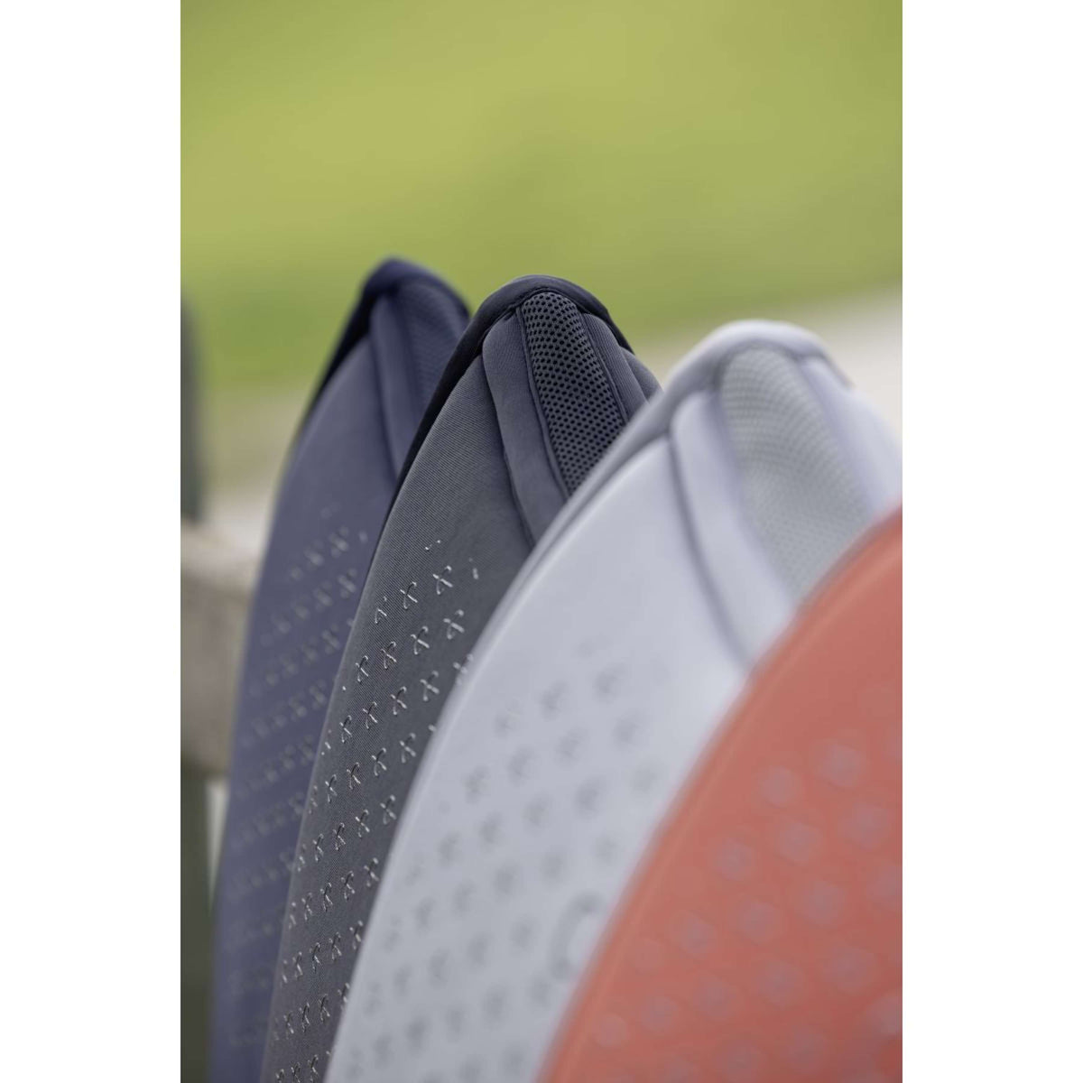 Covalliero Schabracke MemoryRide AW25 Dressur Schwarz