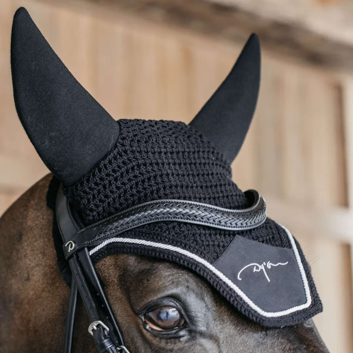 Dyon Fliegenhaube Diamond Soundless Schwarz