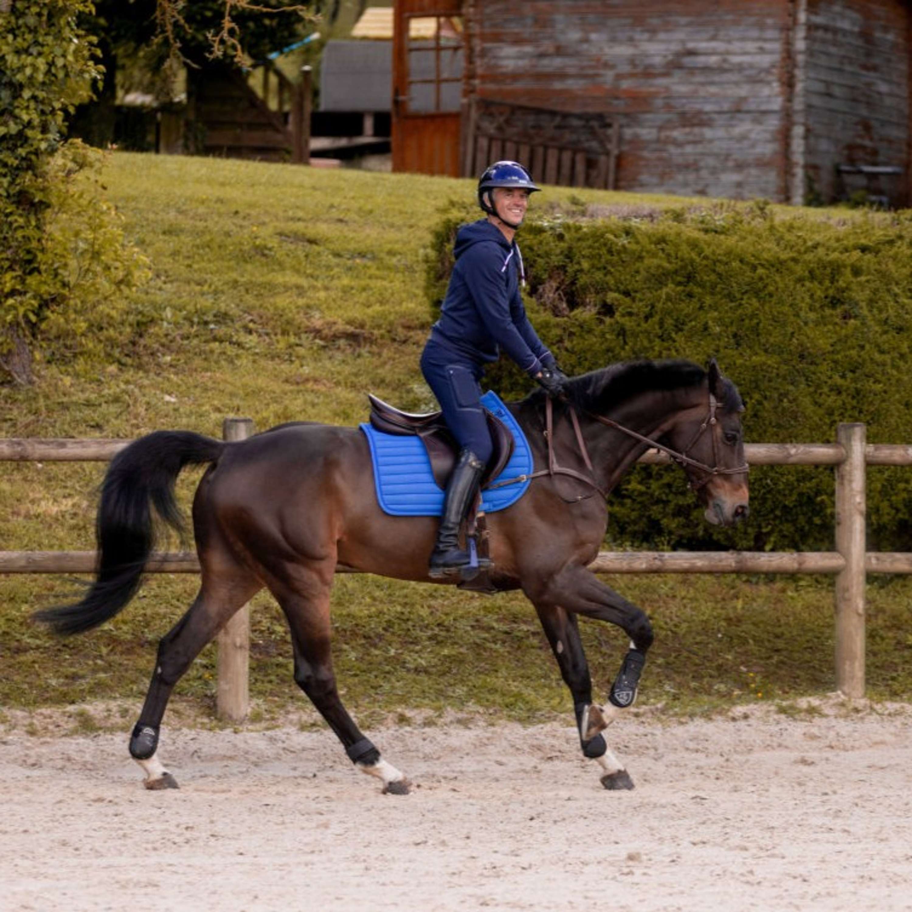K by EQUITHÈME Schabracke Triton Springen Königsblau