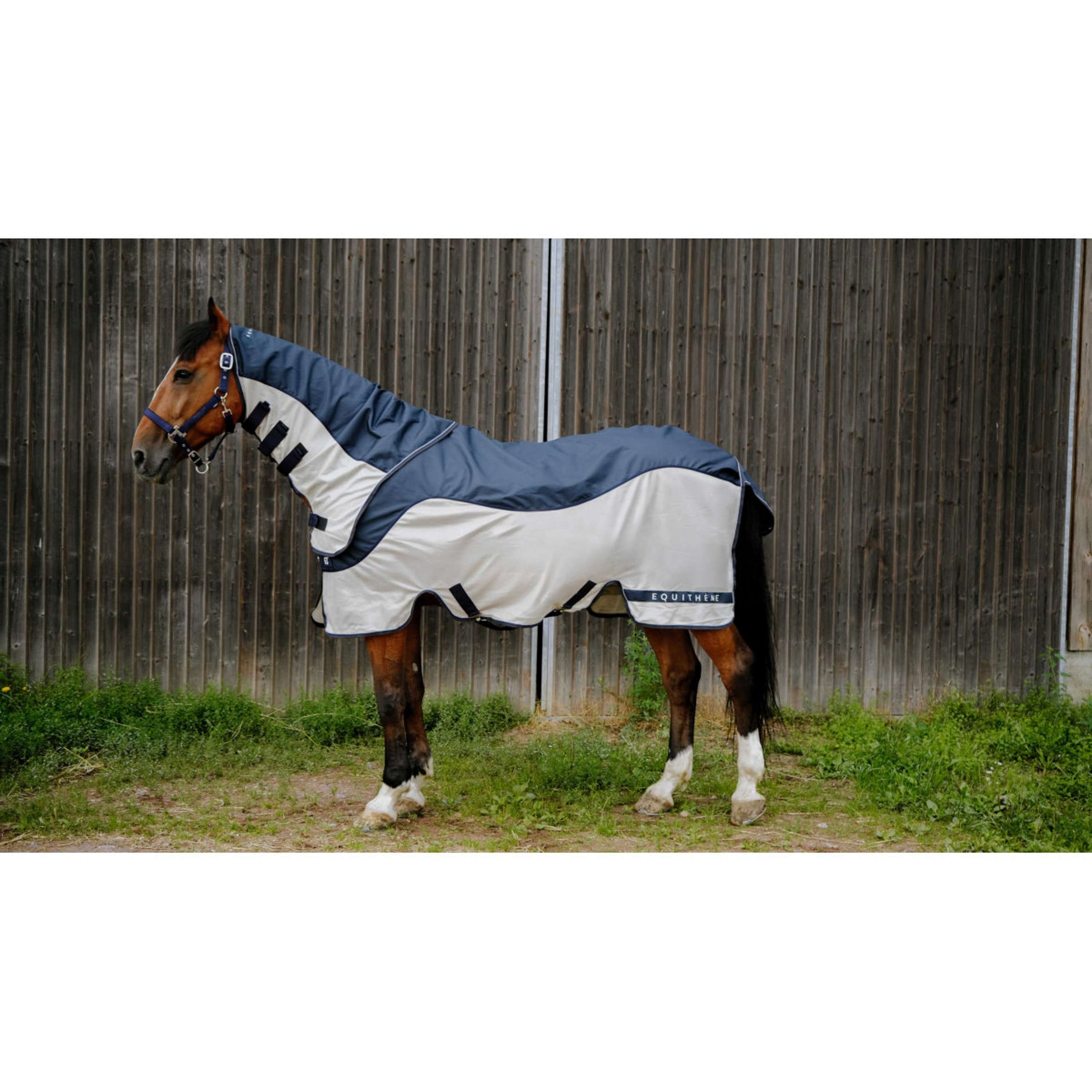 EQUITHÈME Fliegendecke TYREX Combofly 600D mit Halsteil Navy Blue/Grey EQUITHÈME Fliegendecke TYREX Combofly 600D mit Halsteil Navy Blue/Grey