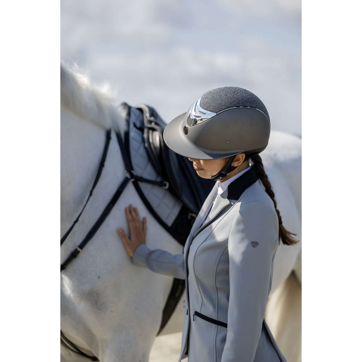 OneK Reithelm Mips Avancé Matt Glitzersilber Grau