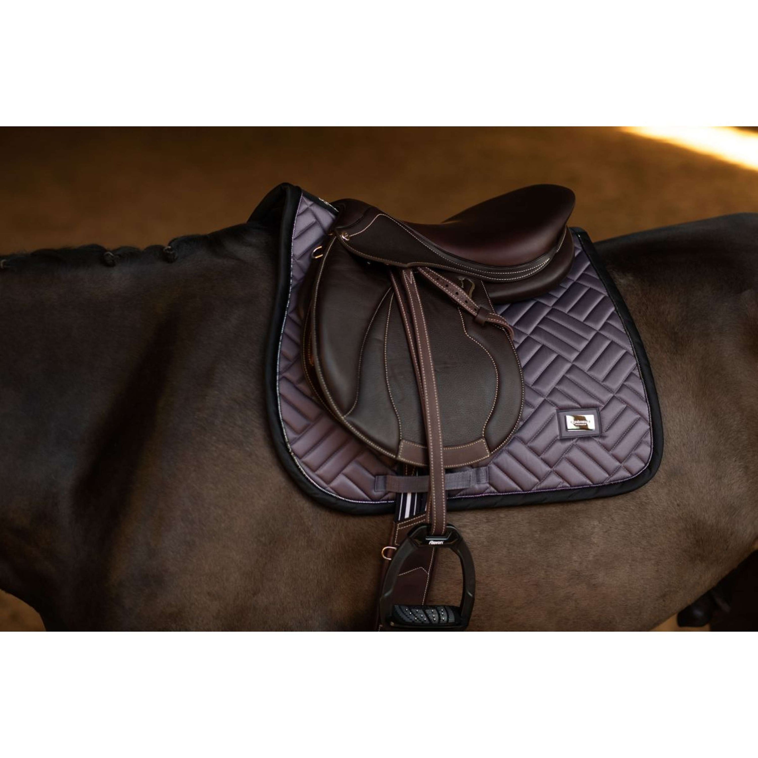 Equestrian Stockholm Schabracke Modern Springen Dark Violet