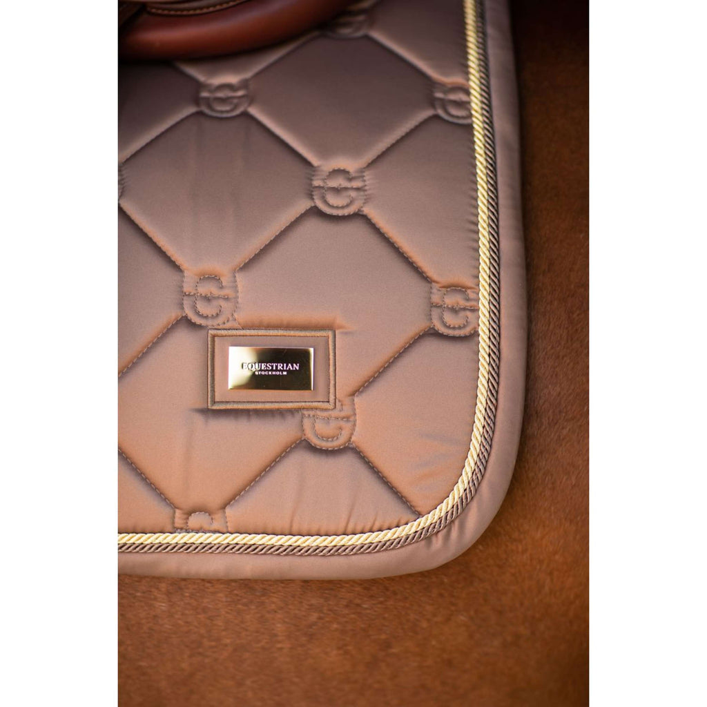 Equestrian Stockholm Schabracke Springen Champagne