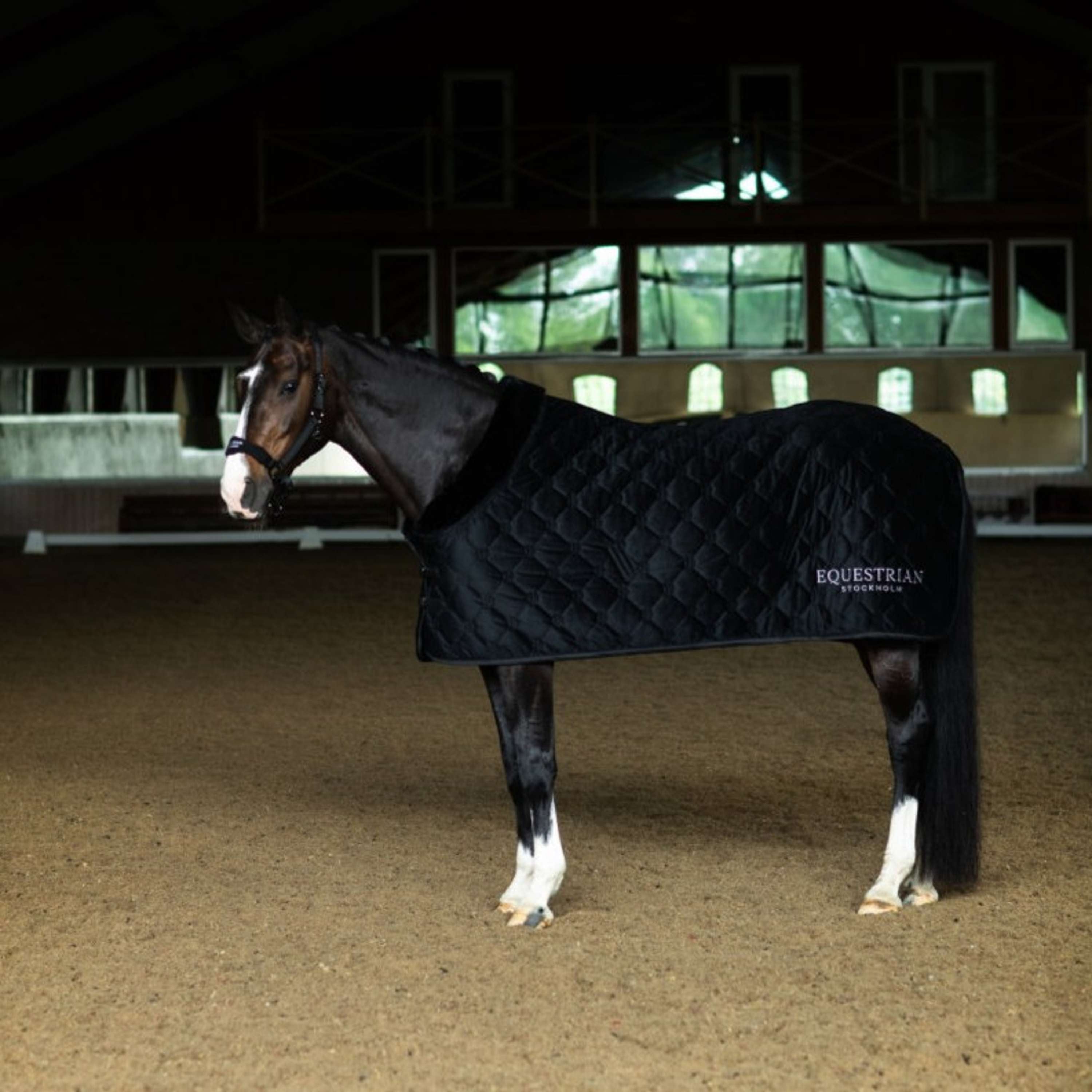 Equestrian Stockholm Fleecedecke Velvet Schwarz
