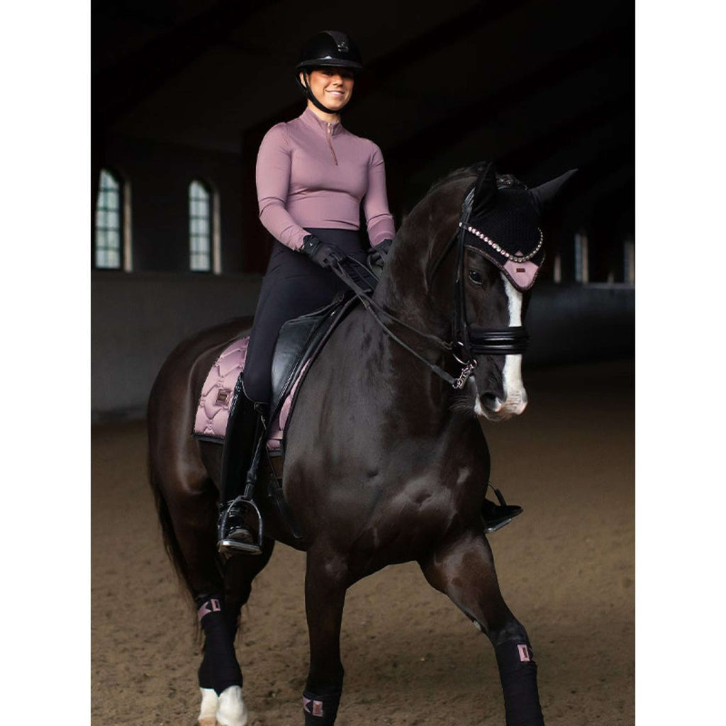 Equestrian Stockholm Fliegenhaube Anemone