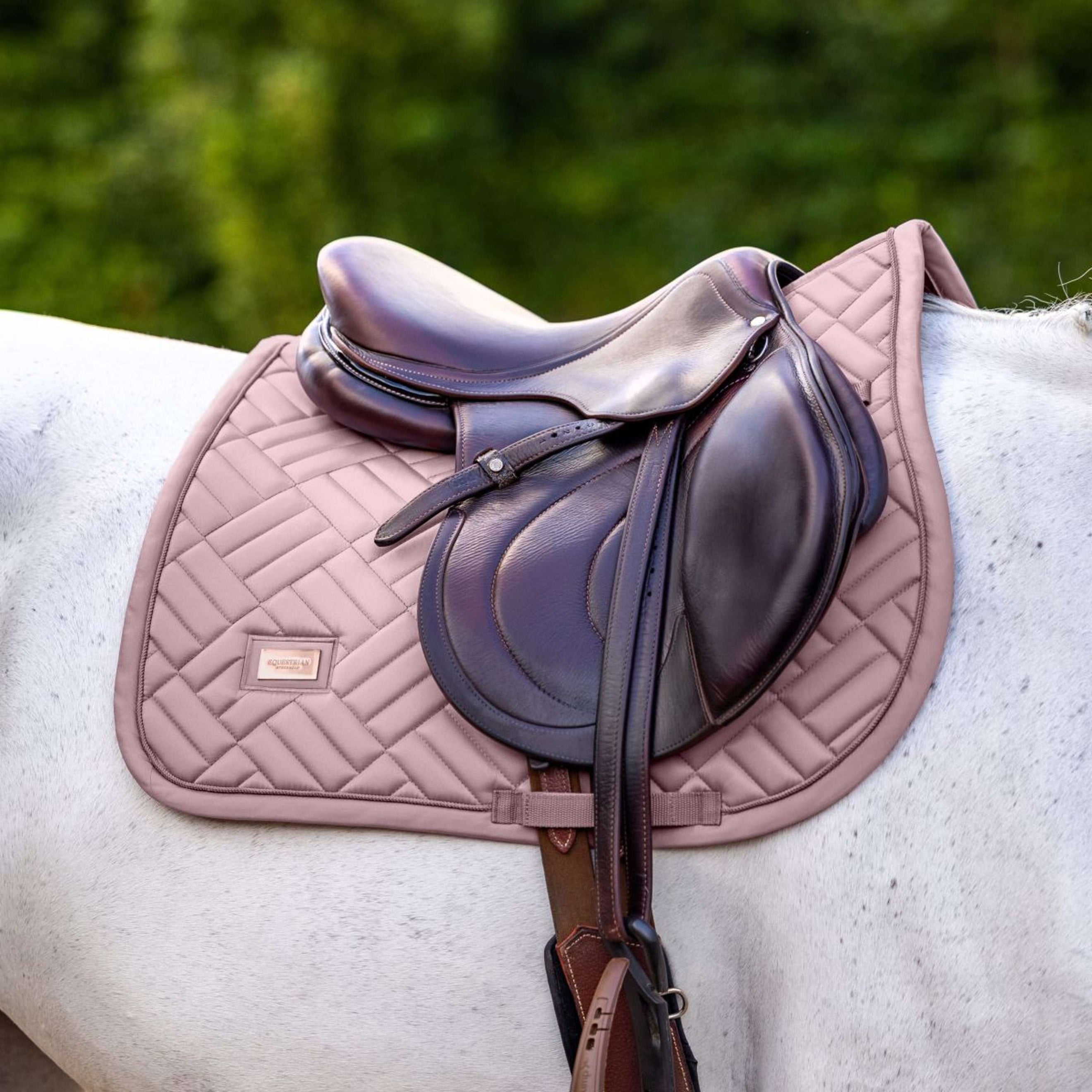 Equestrian Stockholm Schabracke Modern Springen Midsummer Blush