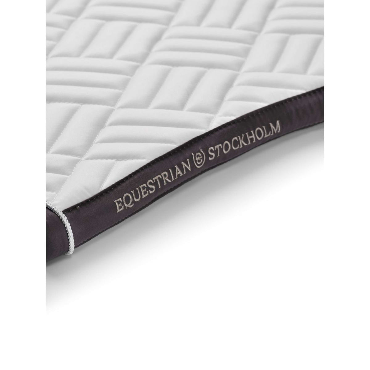 Equestrian Stockholm Schabracke Modern Springen Weiß/Dark Purple