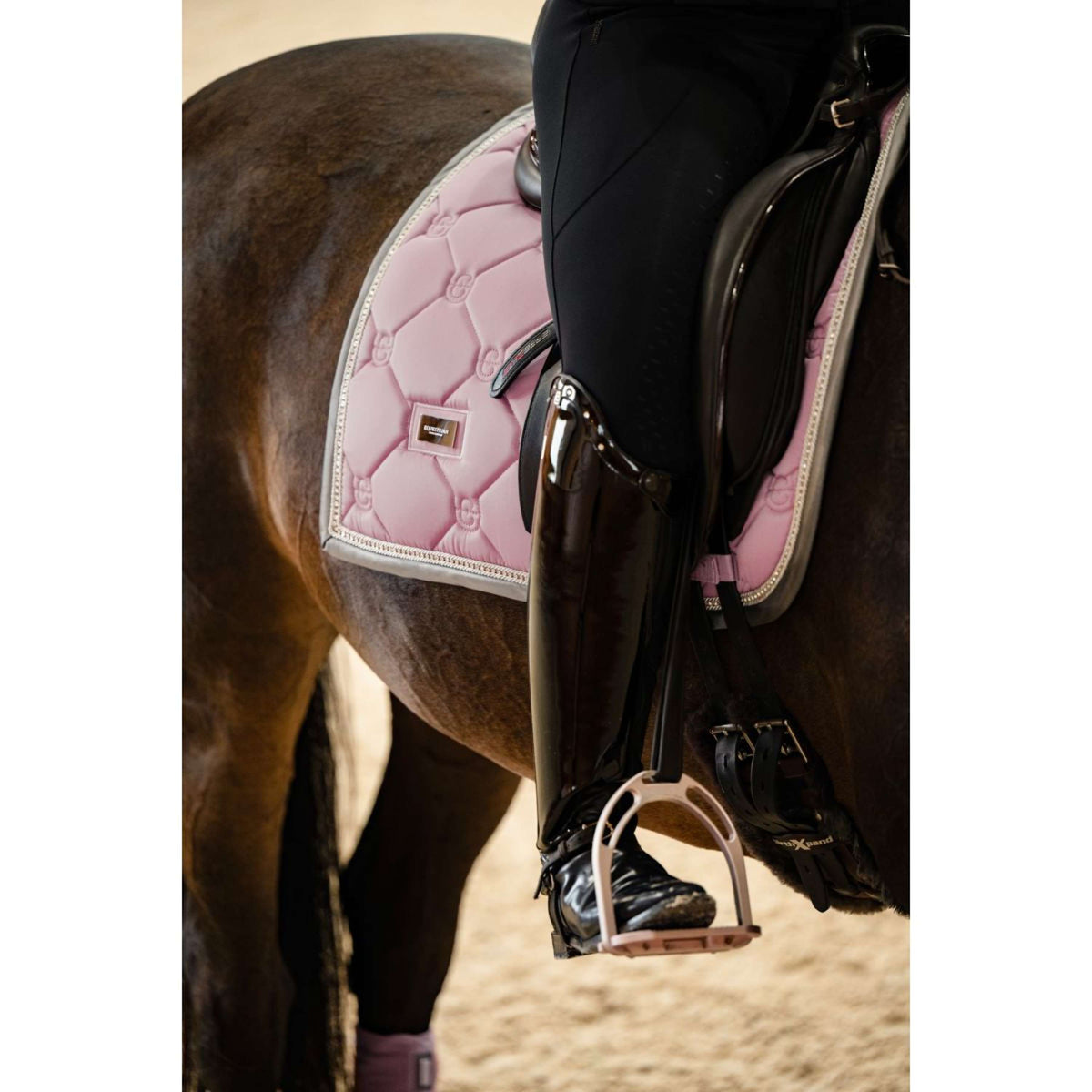 Equestrian Stockholm Schabracke Dressur Pink Pearl
