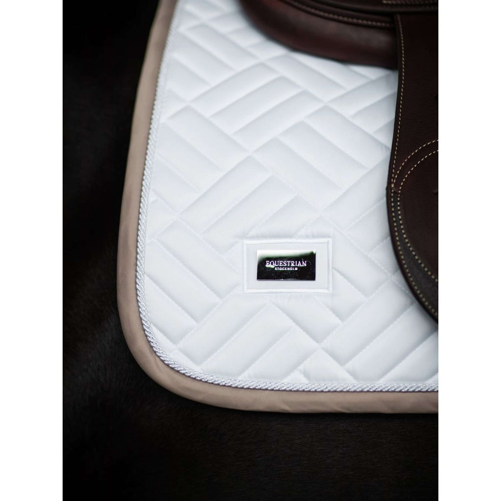 Equestrian Stockholm Schabracke Modern Springen White Sand
