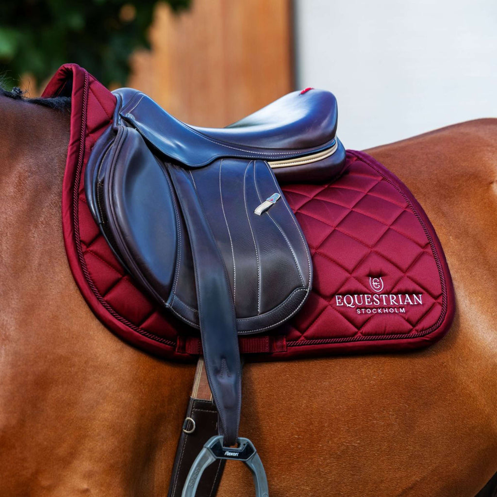 Equestrian Stockholm Schabracke Line Springen Bordeaux