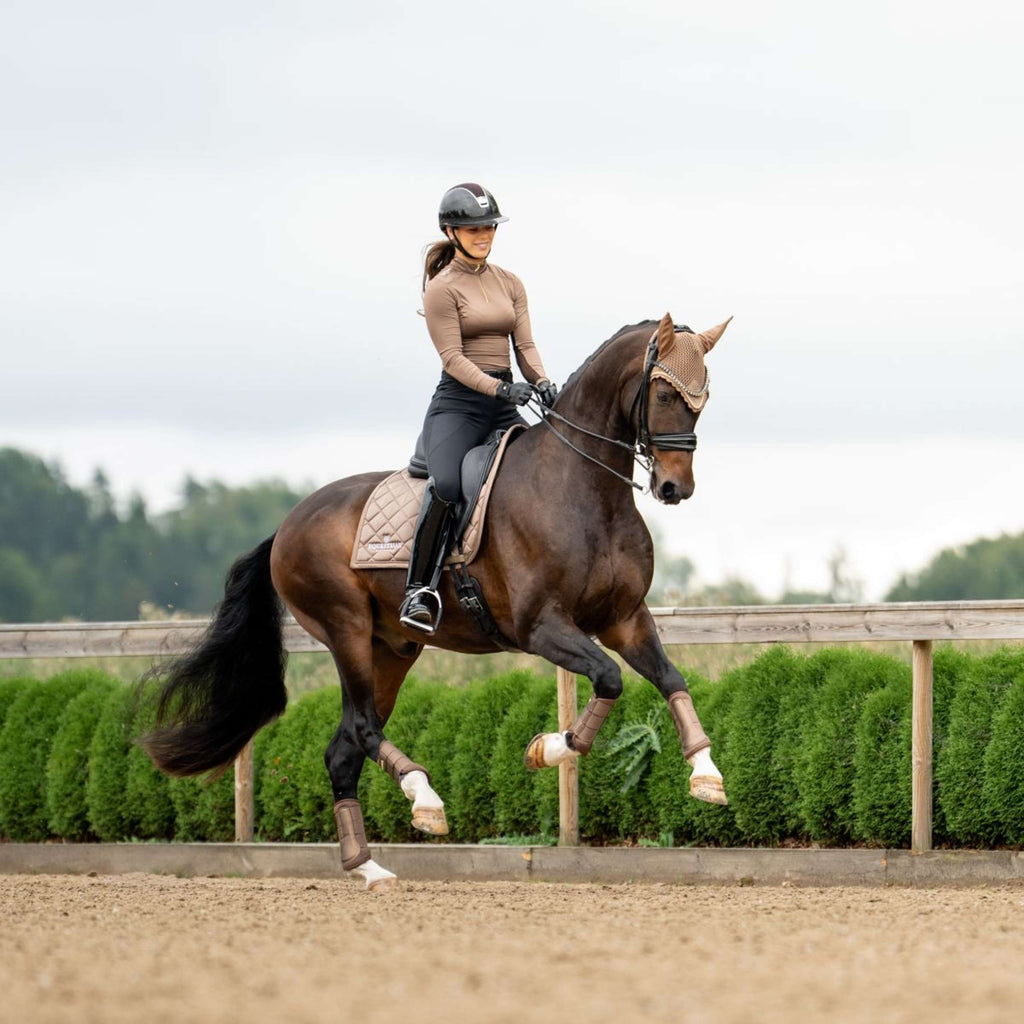 Equestrian Stockholm Schabracke Line Dressur Champagne