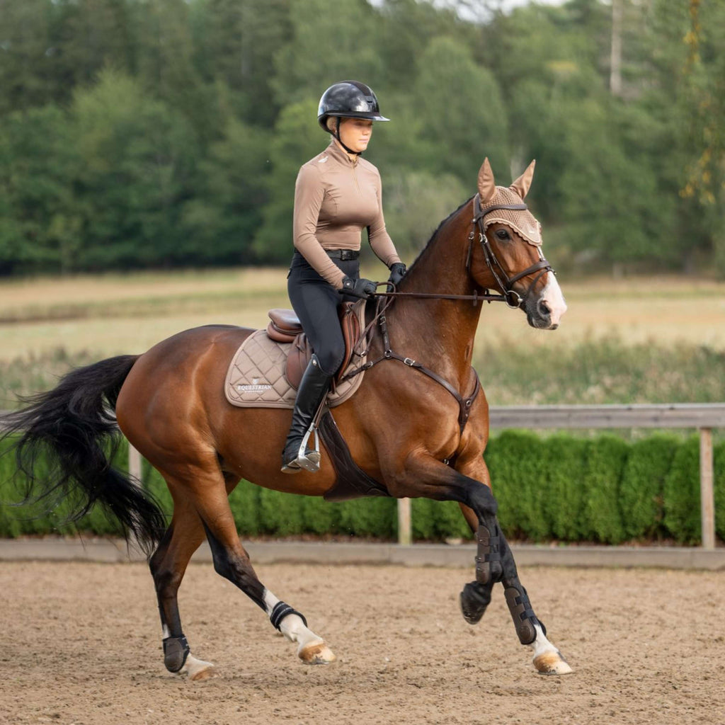 Equestrian Stockholm Schabracke Line Springen Champagne