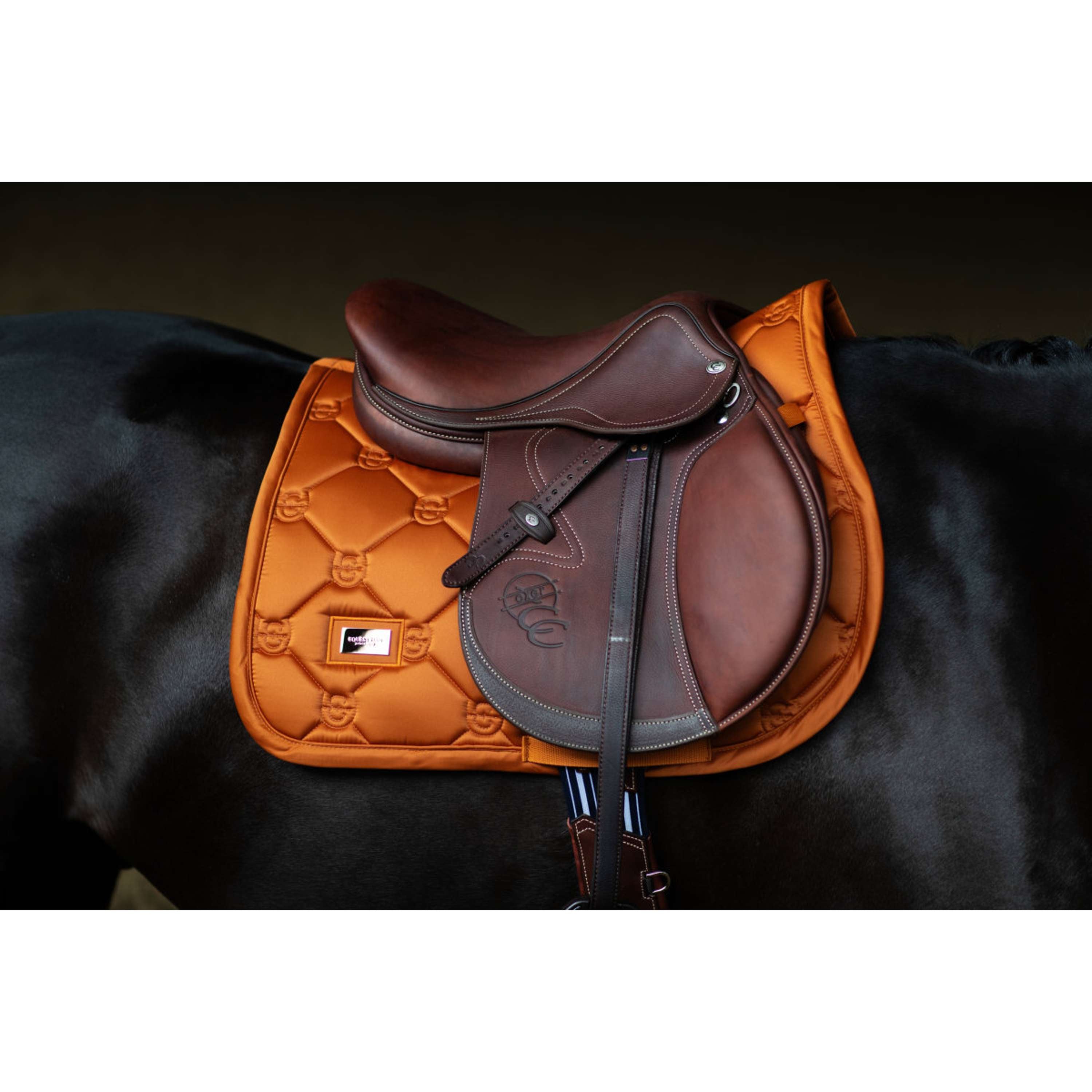 Equestrian Stockholm Schabracke Satin Springen Chestnut