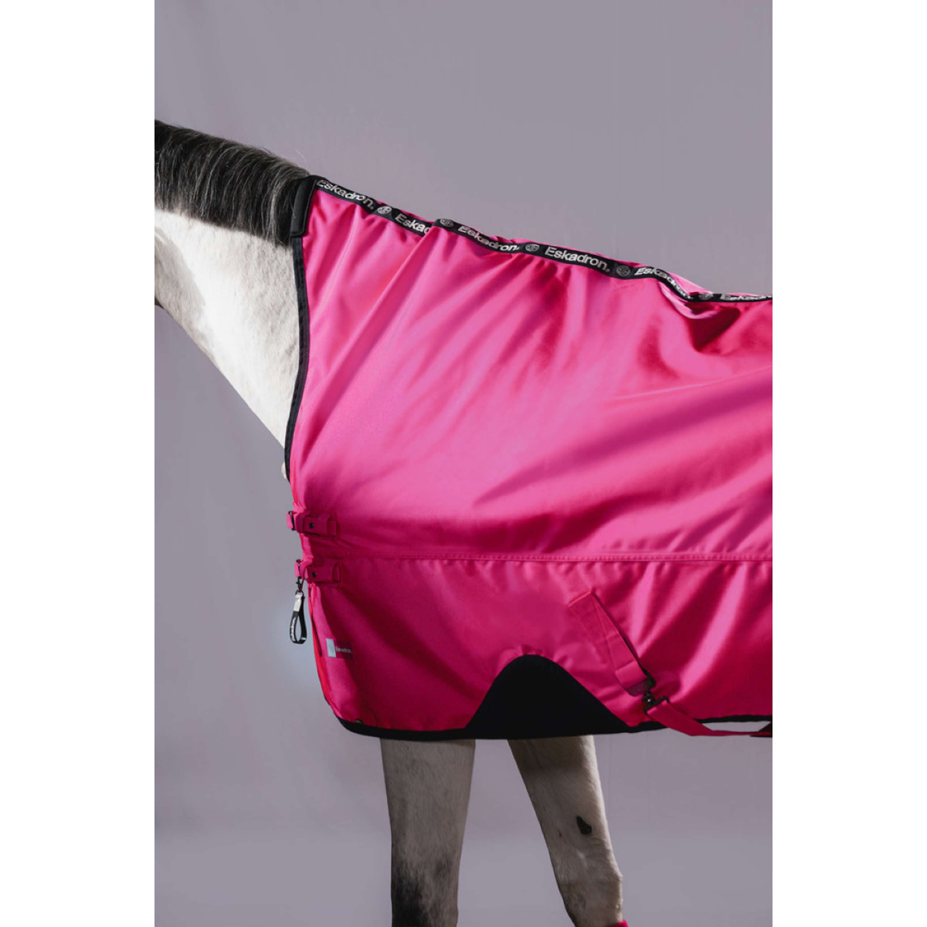 Eskadron Outdoordecke Dynamics Beta 1680D 50g Lipstick