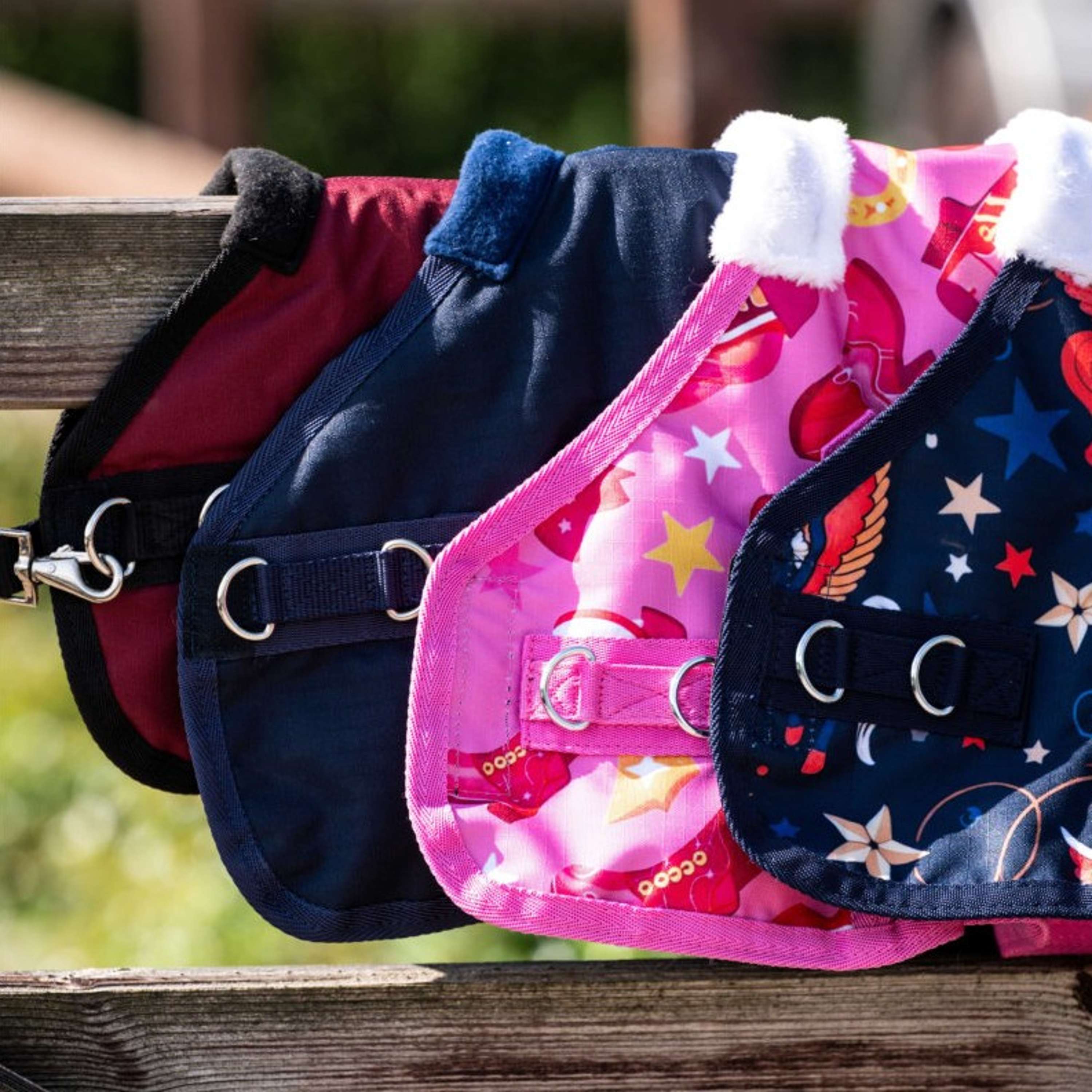 HB Fohlendecke Ukki Prairie Pink by Sanne