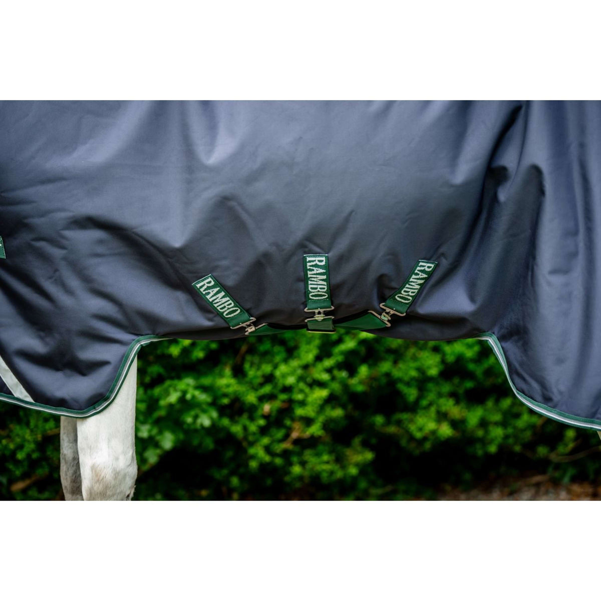 Rambo Wug Turnout Lite 0g Navy/Hunter Green