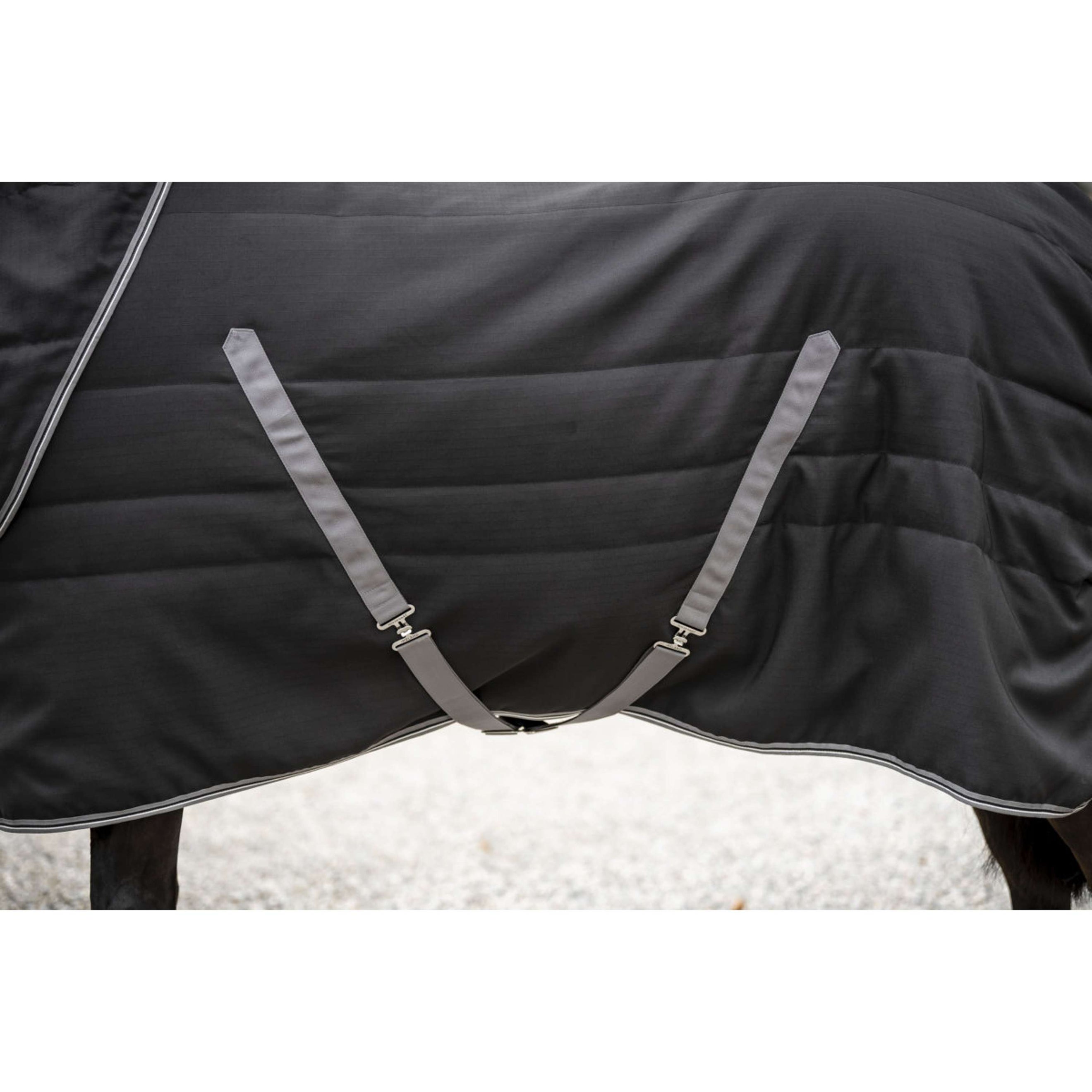 Rambo Stalldecke 100g Black/Thunderstorm Grey/Silver Rambo Stalldecke 100g Black/Thunderstorm Grey/Silver