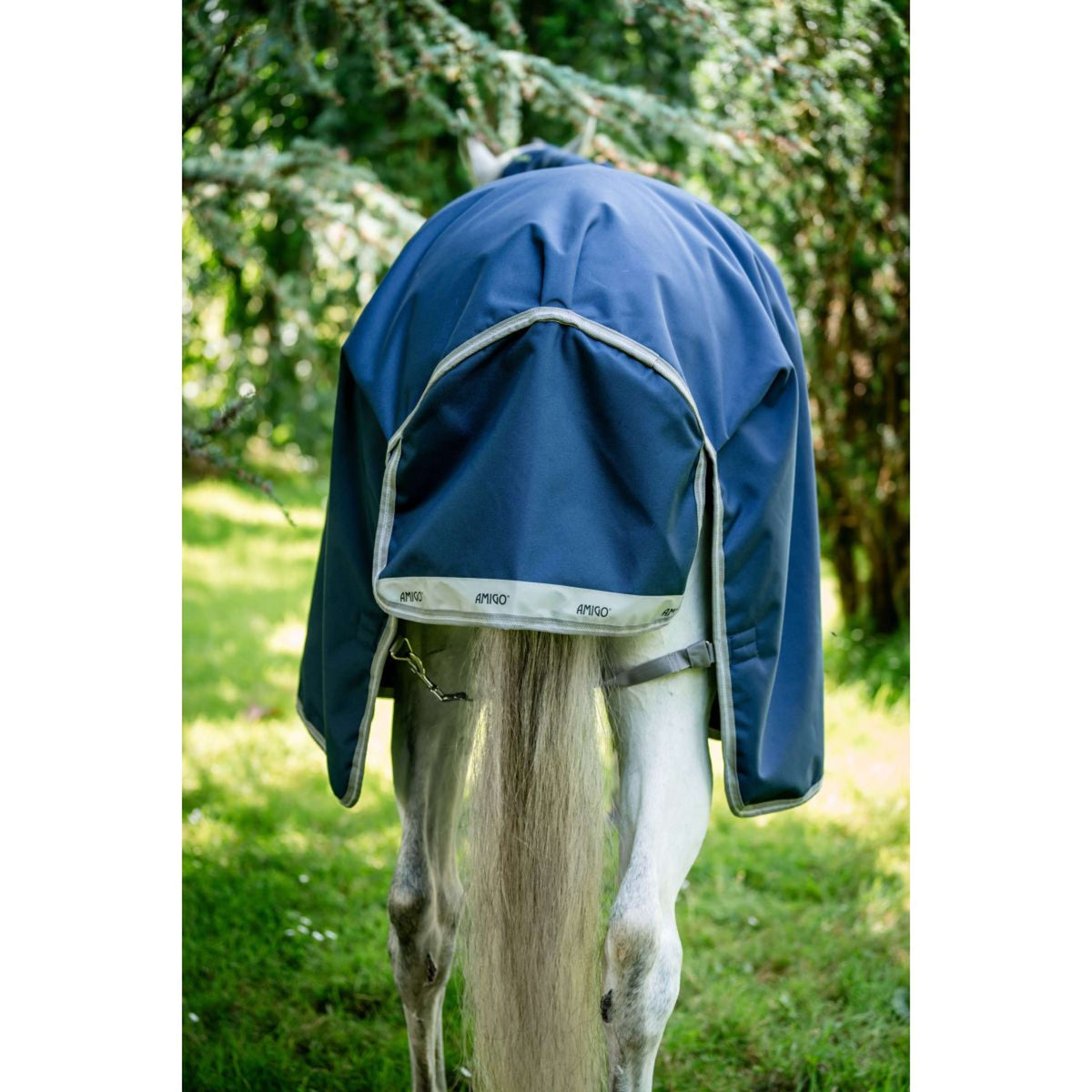 Amigo Turnout Medium Bravo 12 250g Navy/Titanium Grey