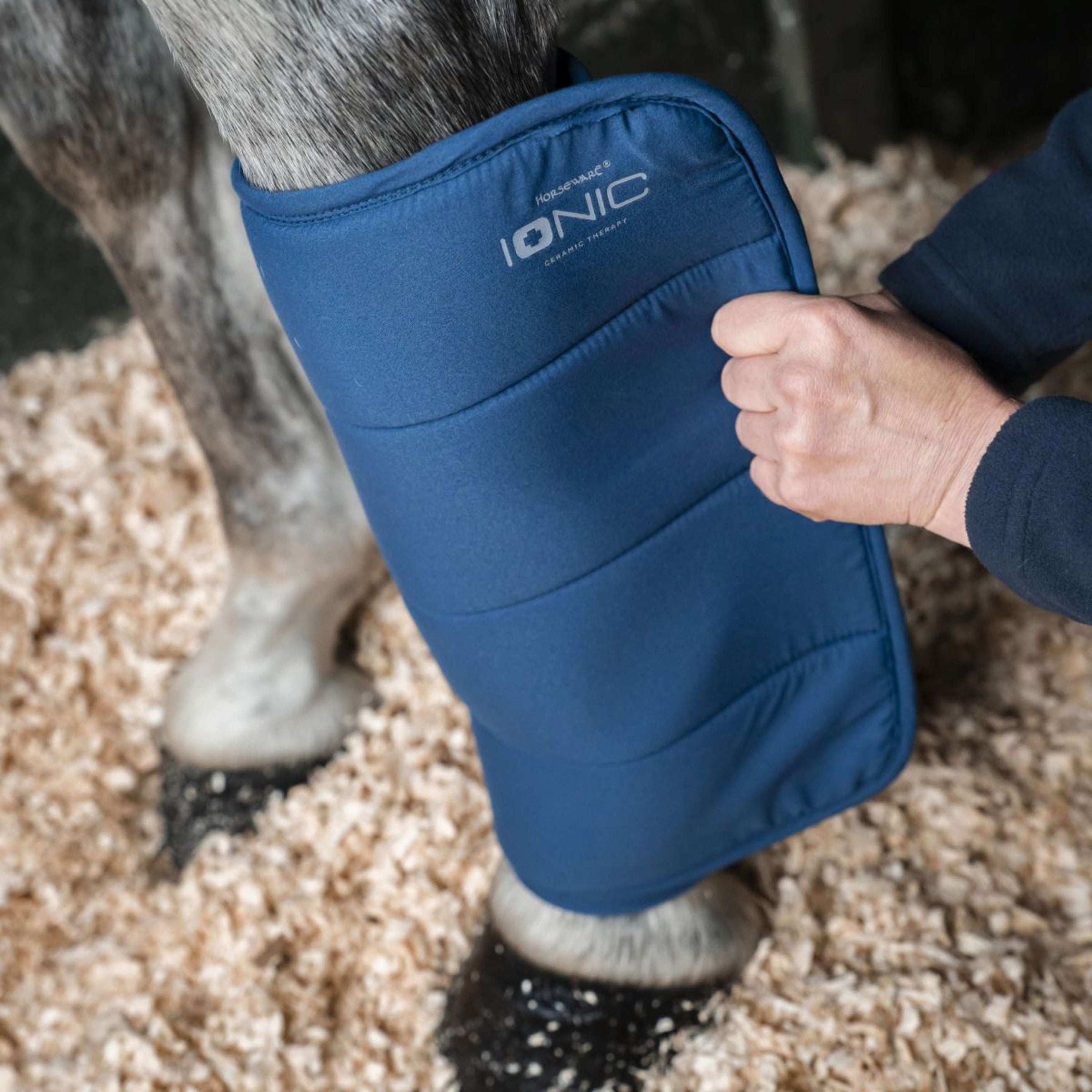 Horseware Bandage Pads Ionic Set of 2 Imperial Blue Horseware Bandage Pads Ionic Set of 2 Imperial Blue