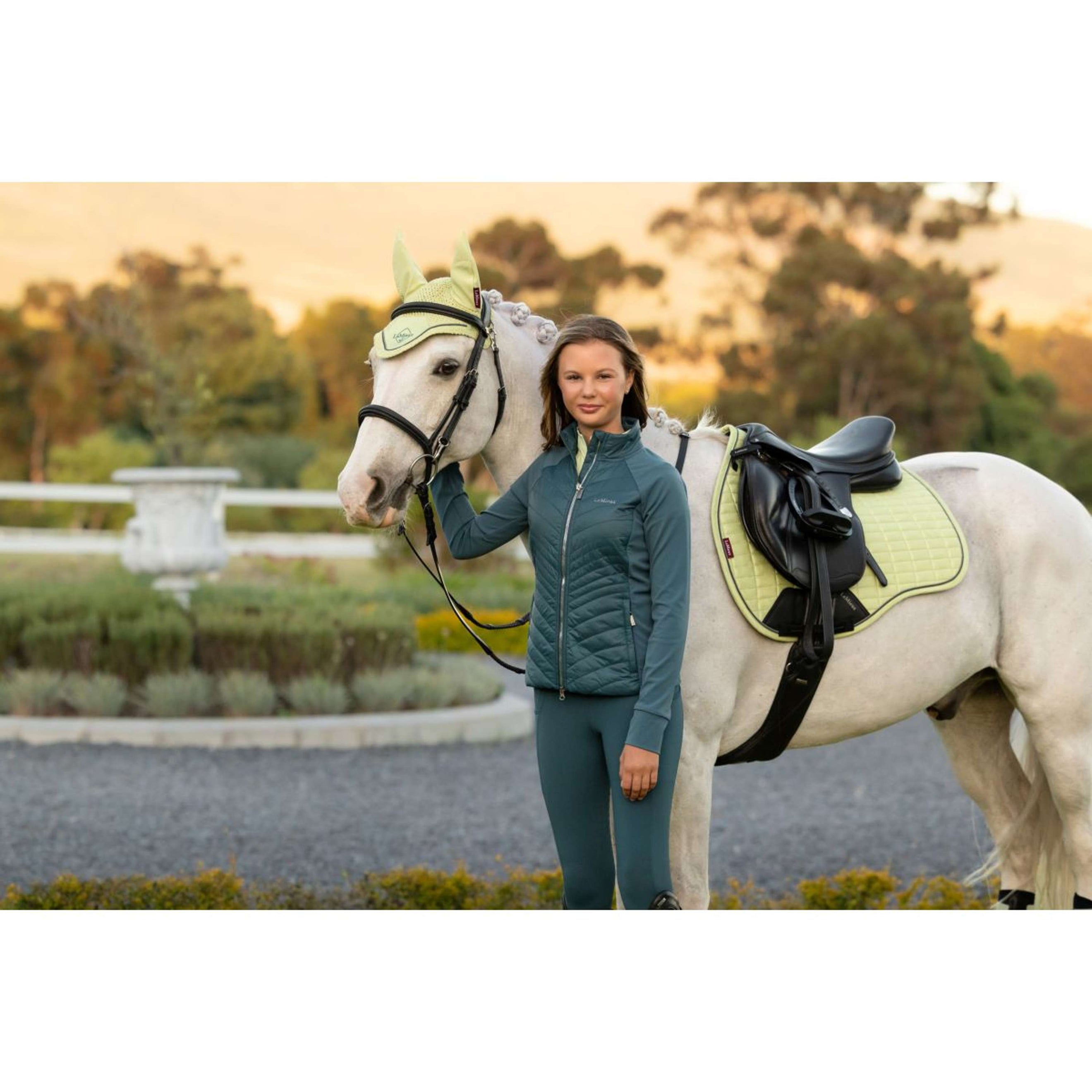 LeMieux Schabracke Suede Square Vielseitigkeit Macaron LeMieux Schabracke Suede Square Vielseitigkeit Macaron